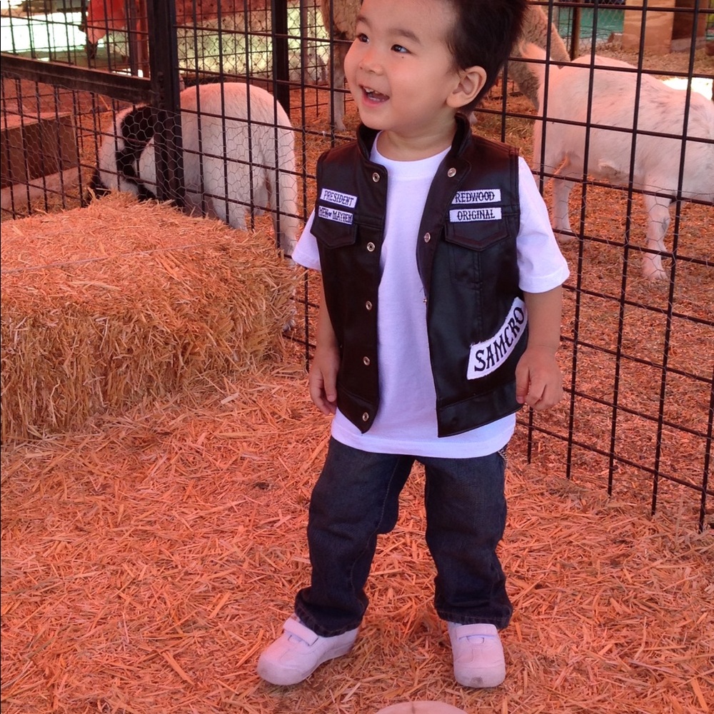 Hand made baby faux leather vest - Picture 3 of 4